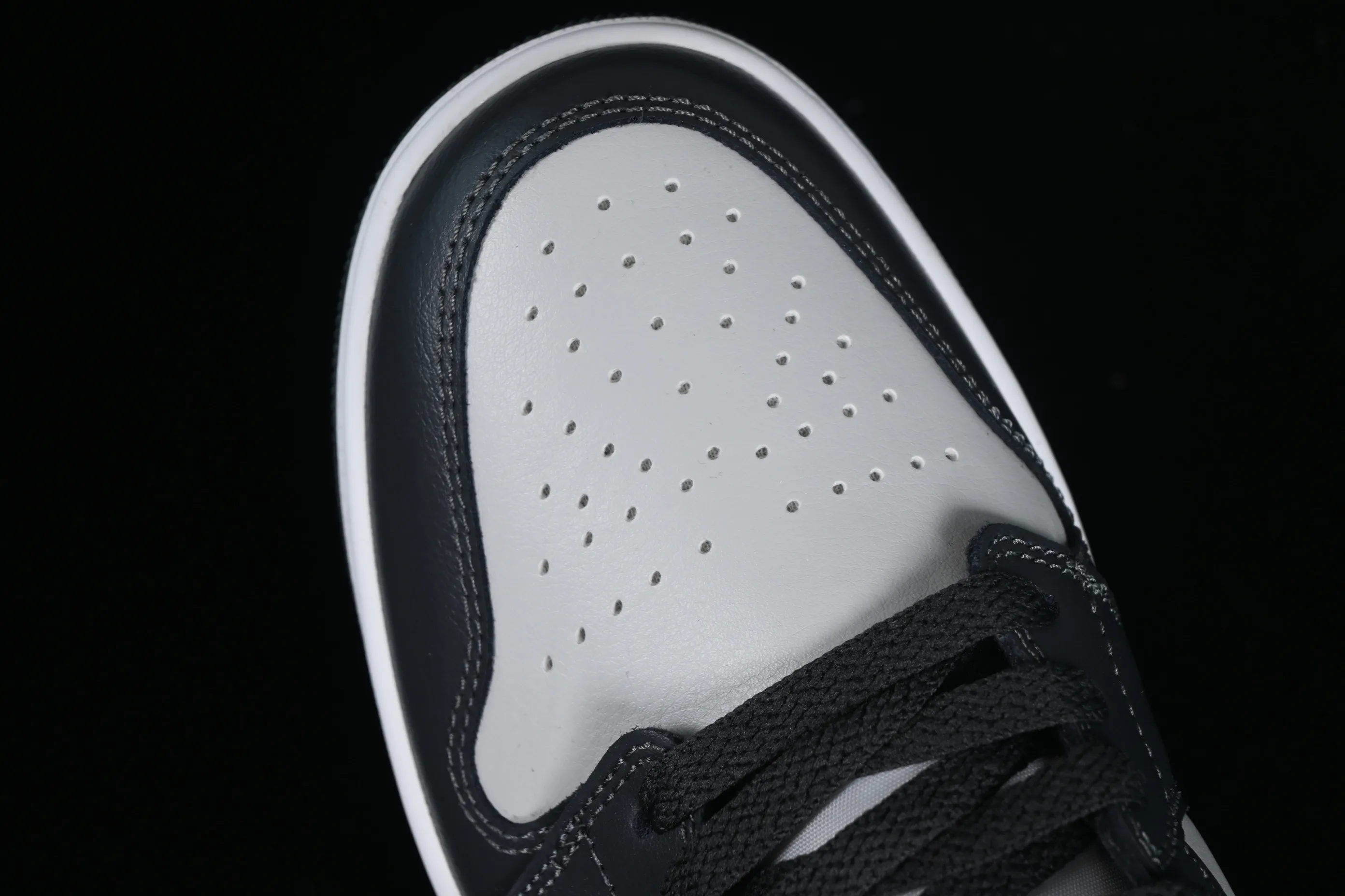 All categories Air Jordan Jordan series basketball shoes Air Jordan 1 Low G version pure original Air Jordan 1 Low AJ1 Joe 1 black gray blue hook low-top cultural basketball shoes DC0774-040